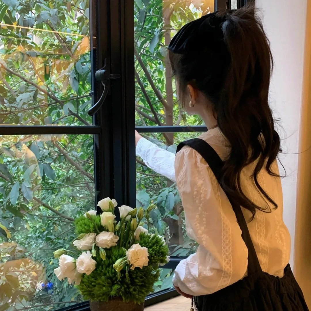 红色八爪女